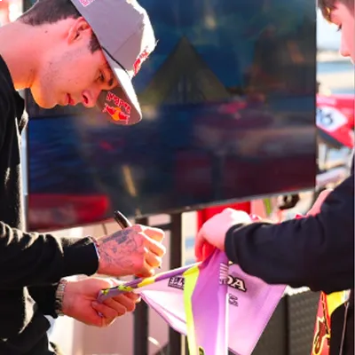 Autographs and Photos